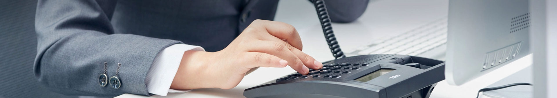 Kontakt mei ús opnimme